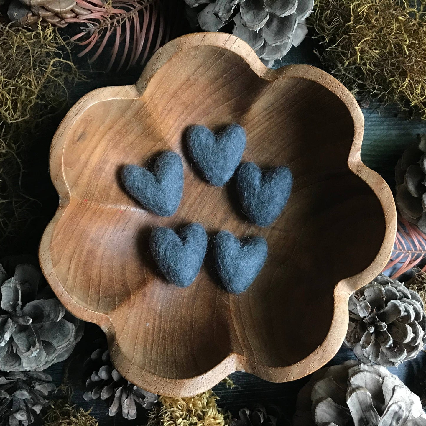Corazón de lana de fieltro