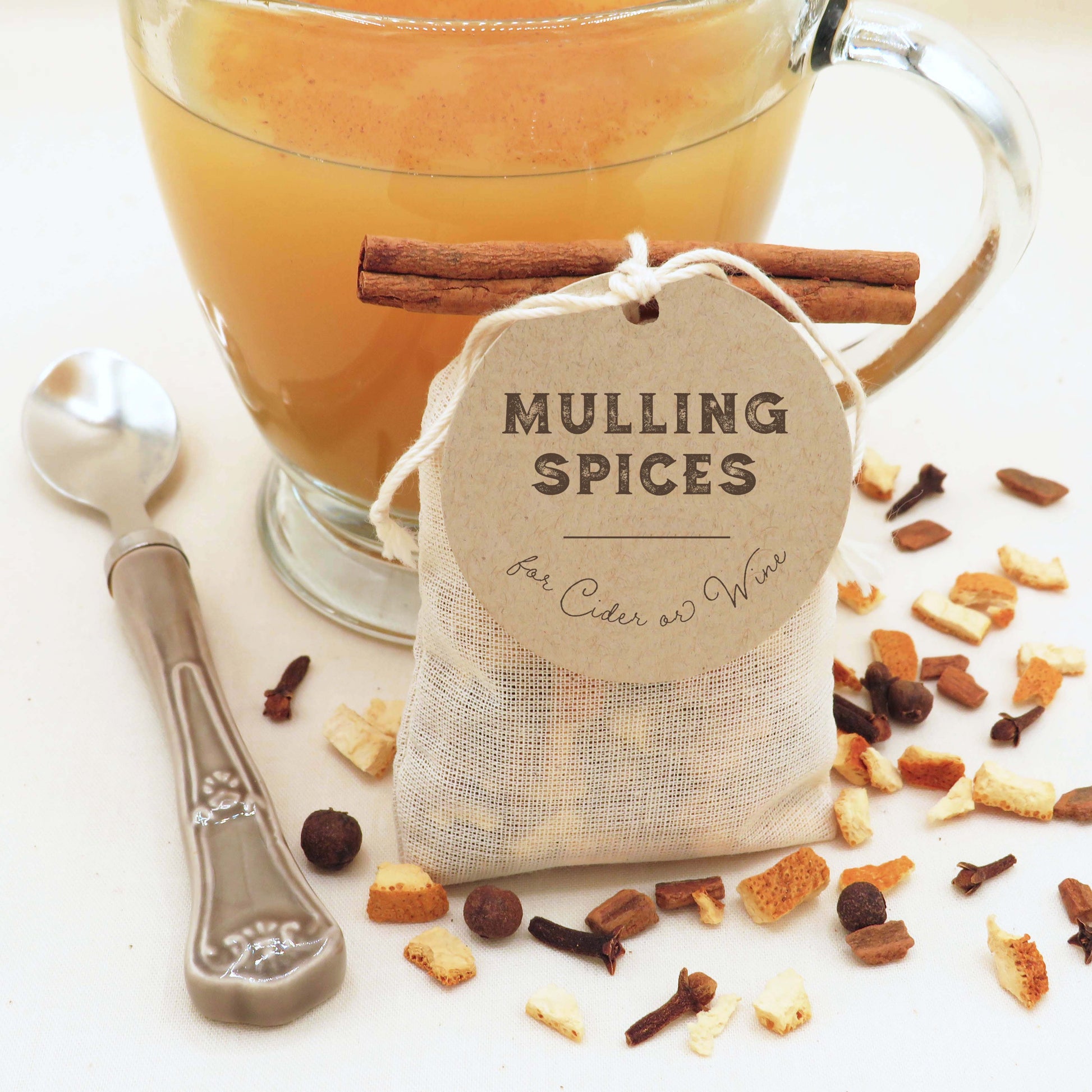 Mulling Spices Sachet - Holiday Gift For Home, Fall or Winter Wedding Favor - Idea Chíc